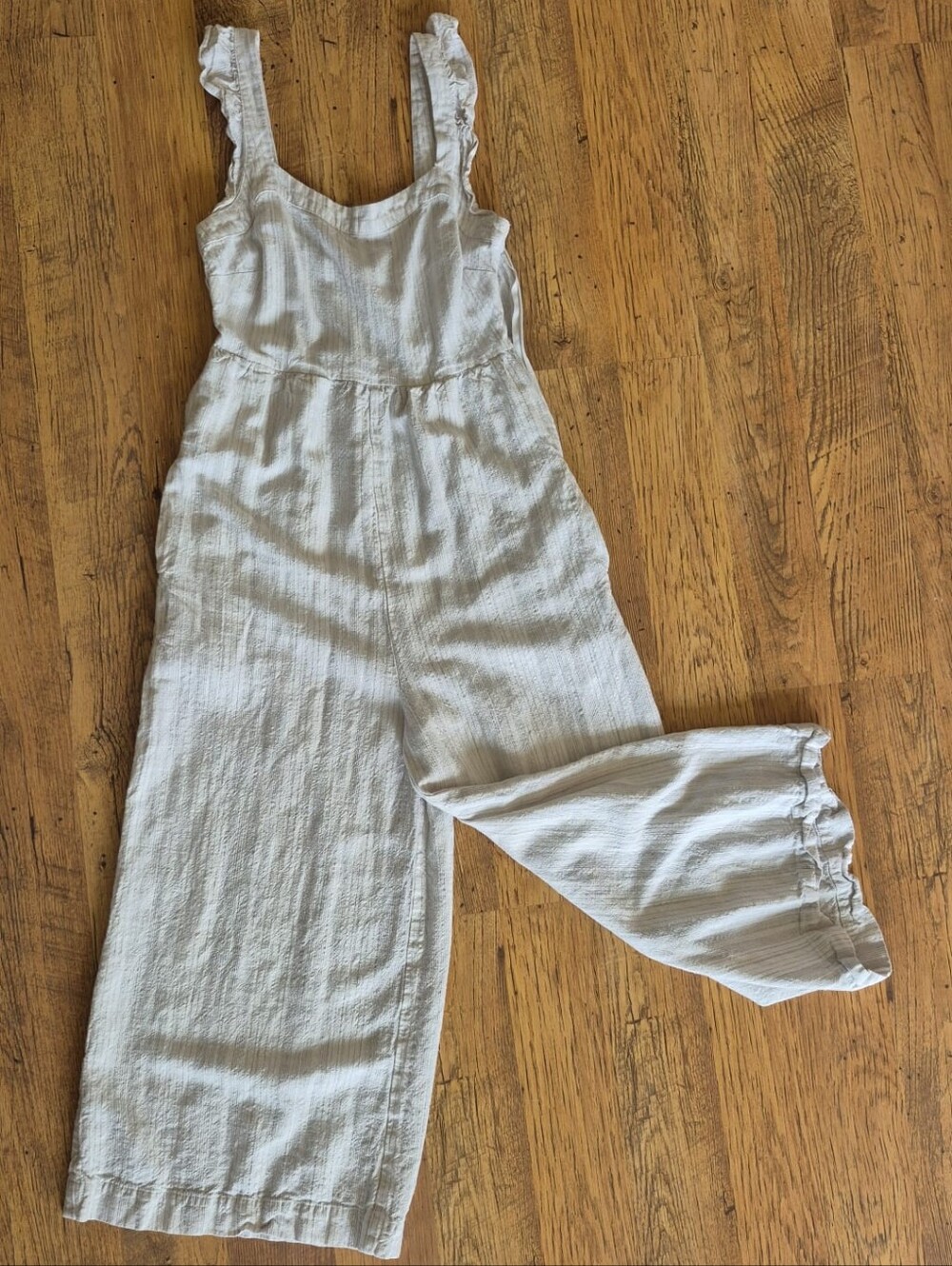 ✨️Gentle Fawn Linen Blend Wide Leg Jumpsuit. Flattering fit ✨️